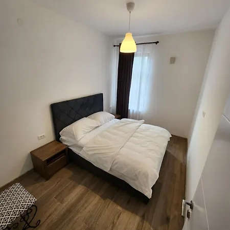 New Lux Daire Čačak Dış mekan fotoğraf